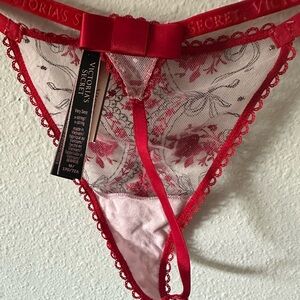NWT VS Lace Thong